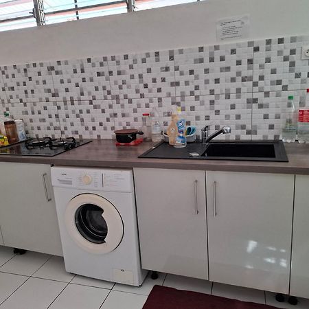 Le Bon Calalou Hostel Fort-de-France Bagian luar foto